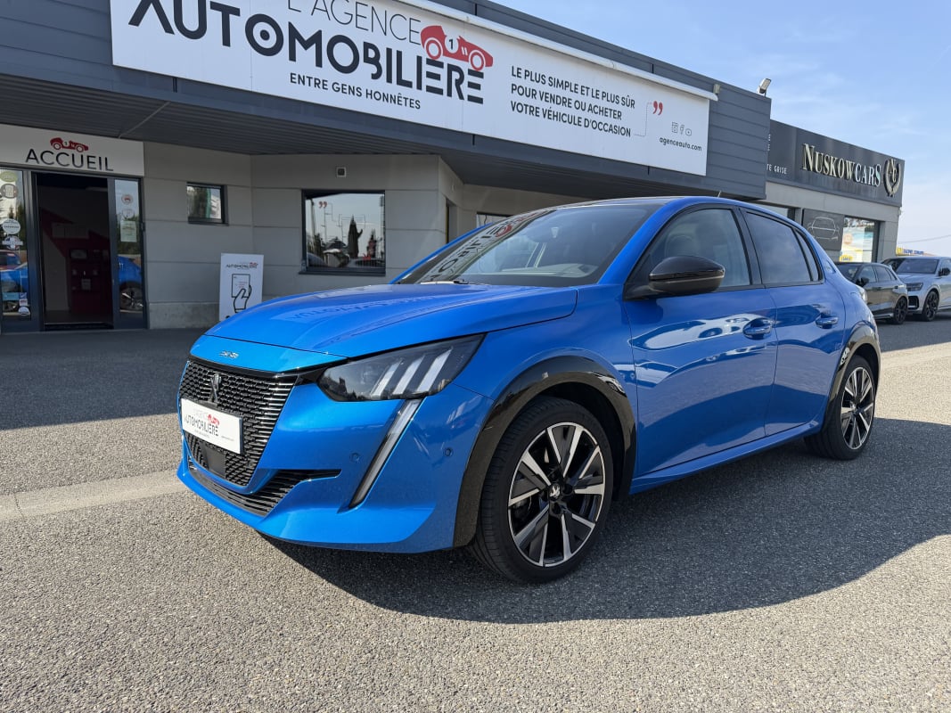 Peugeot 208 1.2 PURETECH 100 GT Line — 1