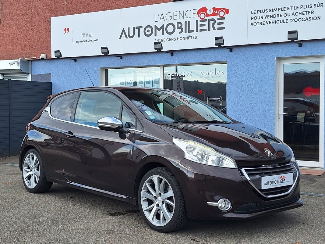 Peugeot 208 1.6 thp 156ch féline 3 portes — 1