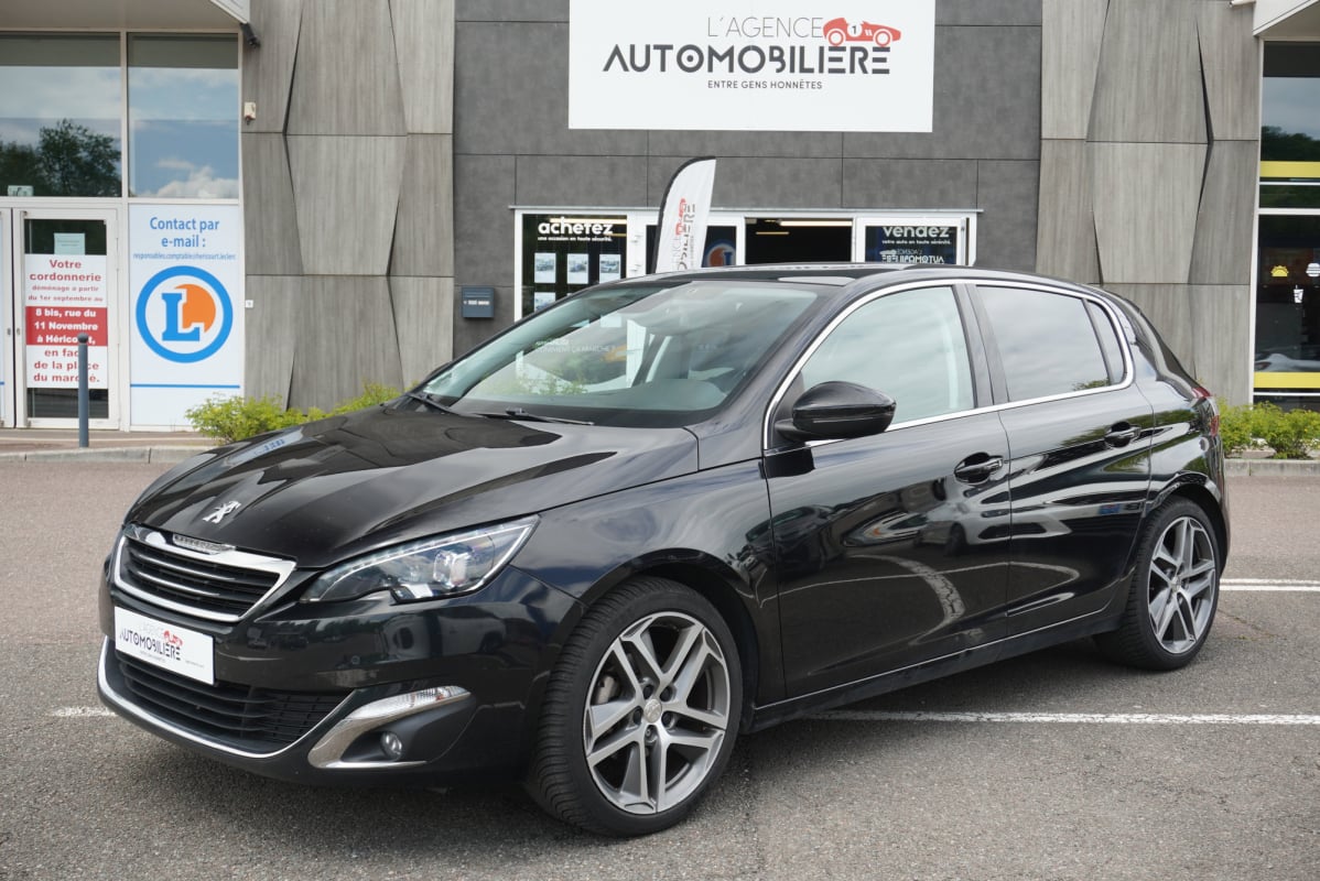 Peugeot 308 1.2 Puretech 130 ch EAT6 Allure Toit panoramique Attelage