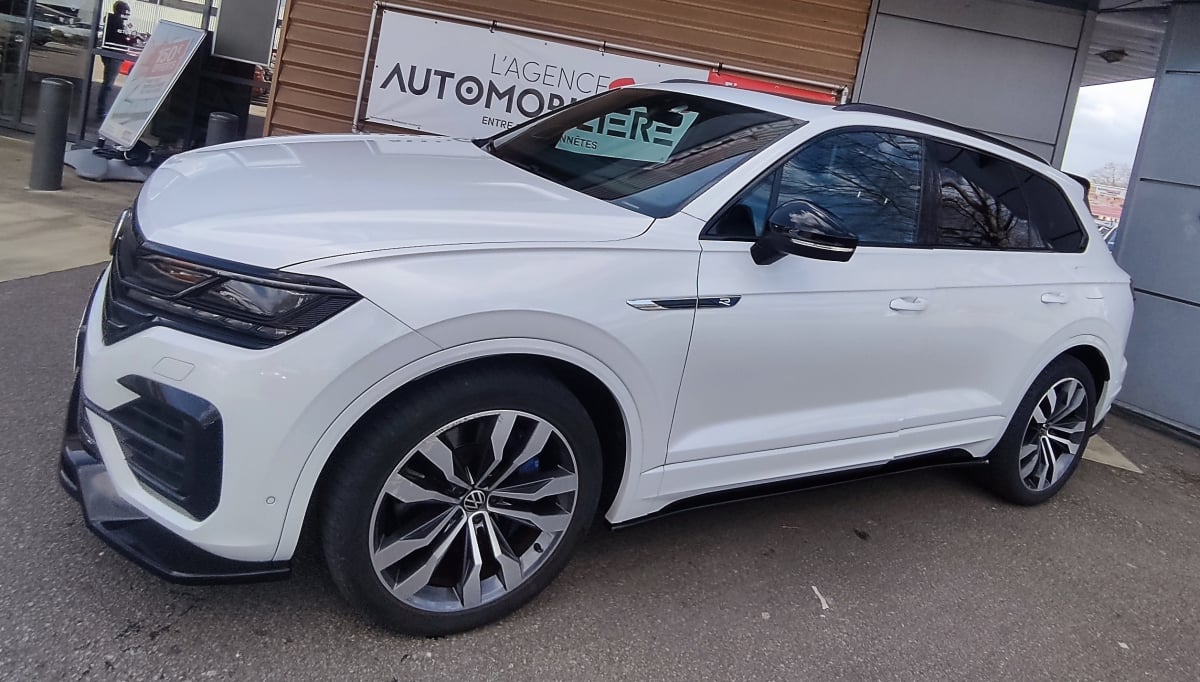 Volkswagen Volkswagen Touareg 2 E-HYBRID R 4MOTION TIPTRONIC — 1