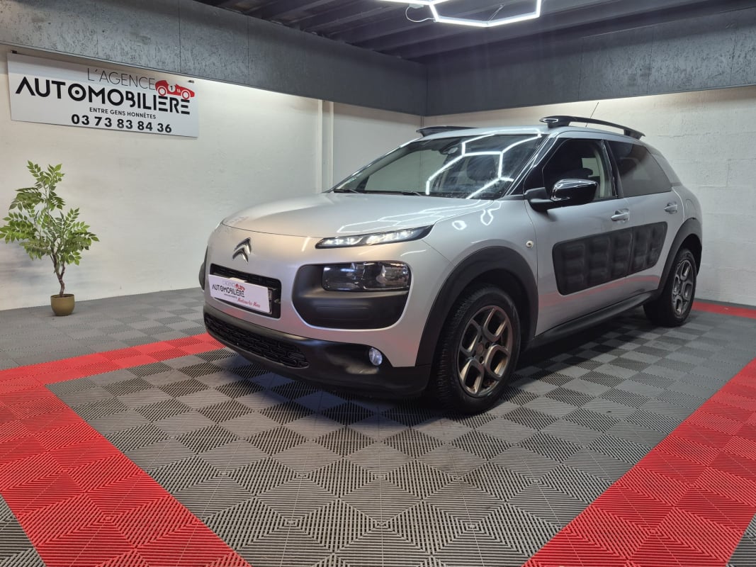 Citroen C4 Cactus 1.6 BlueHDi 99 cv shine — 1
