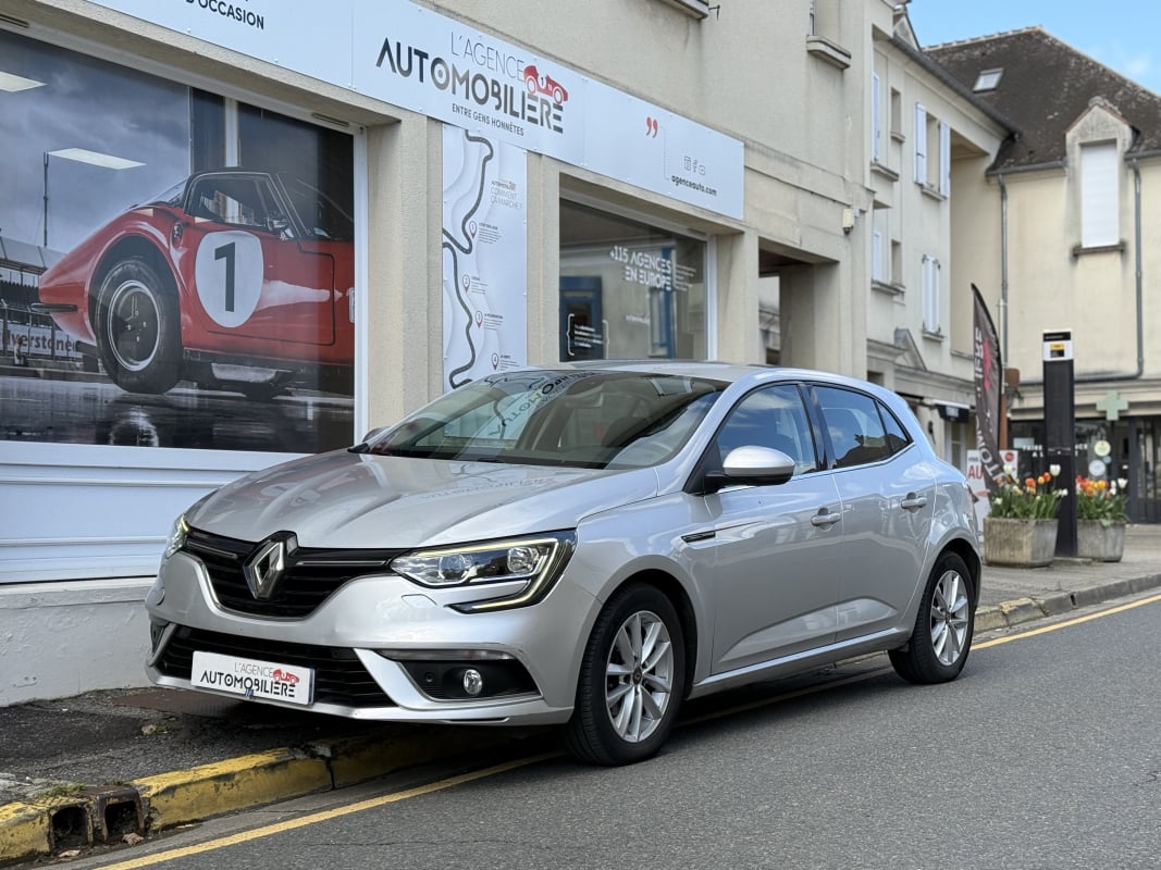 Renault MEGANE IV 1.2 TCe 130 Energy Zen — 1
