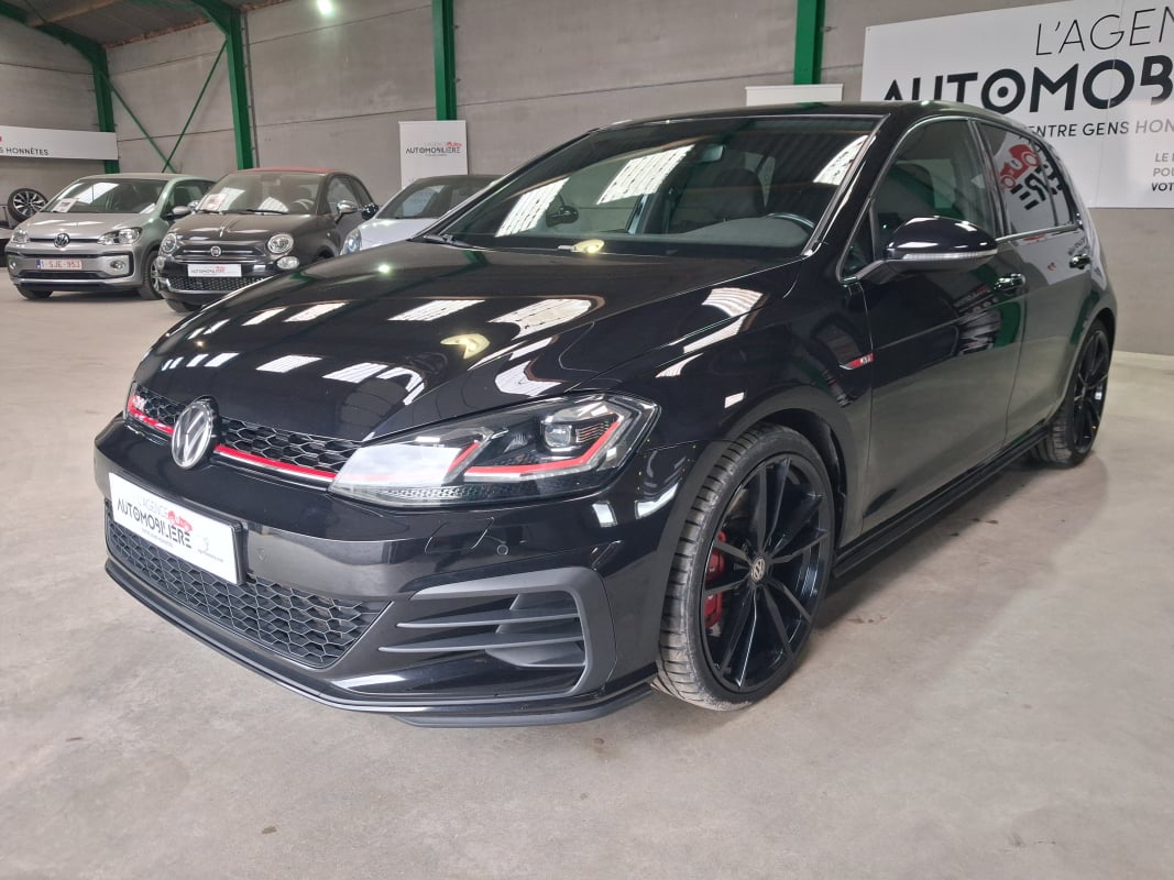 Volkswagen Golf 2.0 TSI Performance DSG