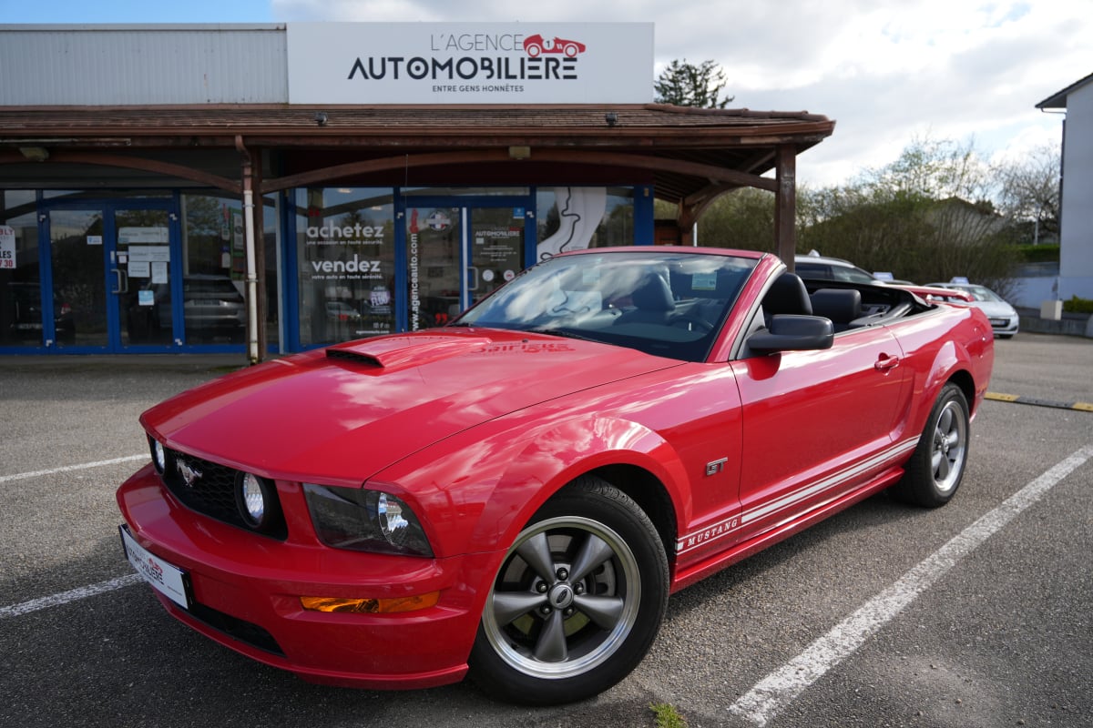 Ford Mustang V CABRIOLET 4.6 V8 305 PREMIUM
