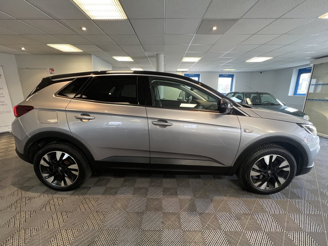 Opel Grandland X 1.2 Turbo 130CV Innovation Historique Constructeur Courroie OK — 29