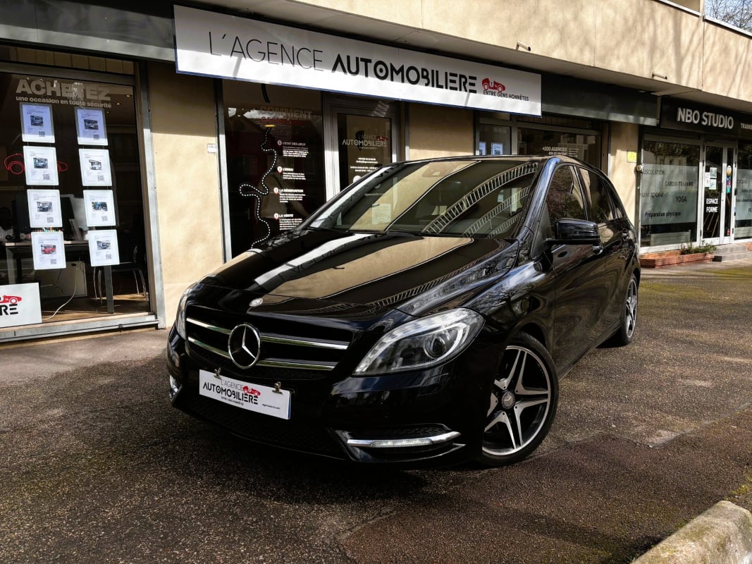 Mercedes-Benz Classe B 250 FASCINATION BA7 *ENTRETIEN COMPLET MERCEDES*