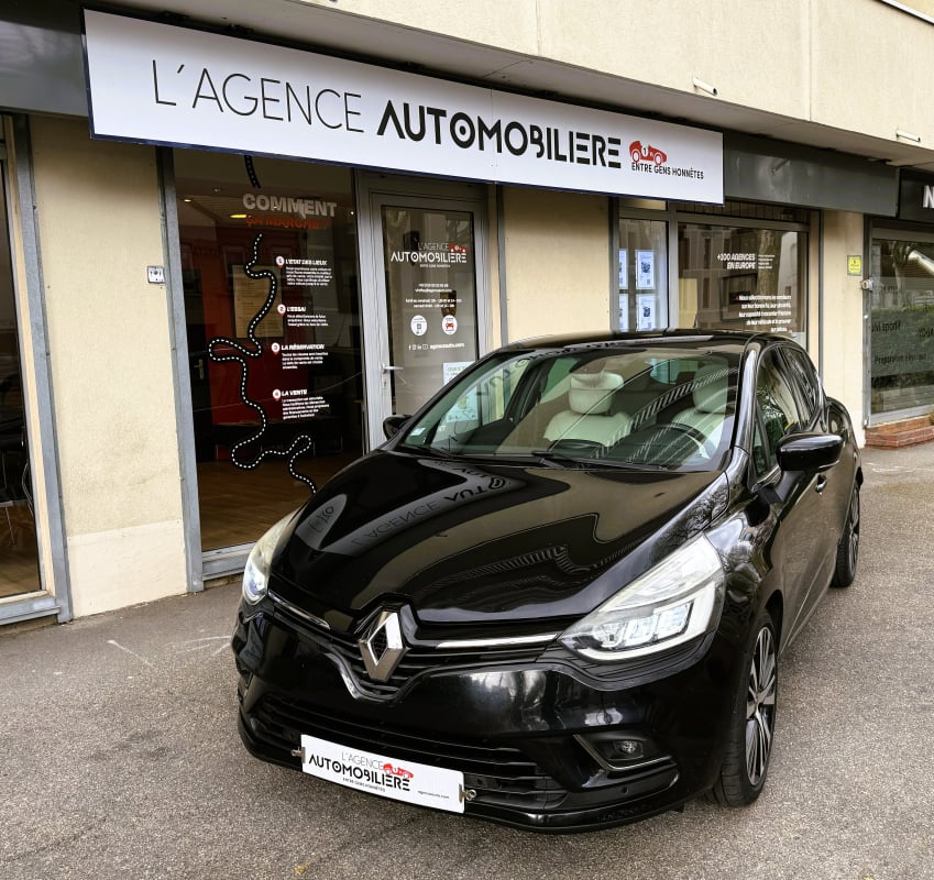 Renault Clio 1.5 DCI 110 ENERGY INITIALE PARIS — 1