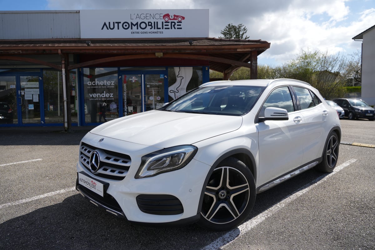 Mercedes-Benz Classe GLA (2) 200 D FASCINATION 7G-DCT PACK AMG