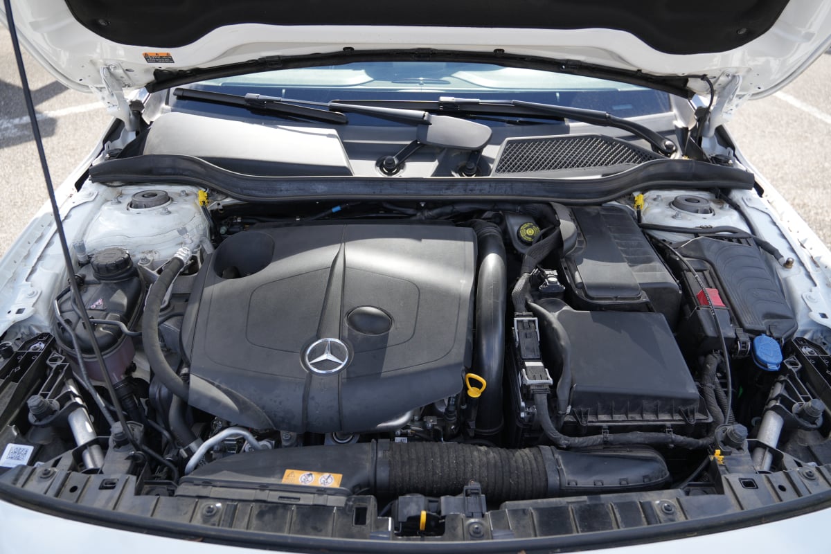 Mercedes-Benz Classe GLA (2) 200 D FASCINATION 7G-DCT PACK AMG — 40
