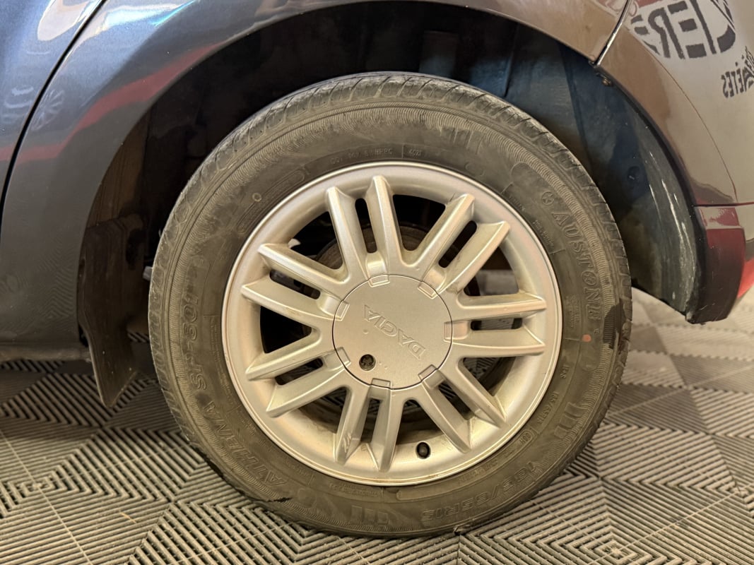 Dacia Sandero 1.4 MPI 75ch GPL — 24