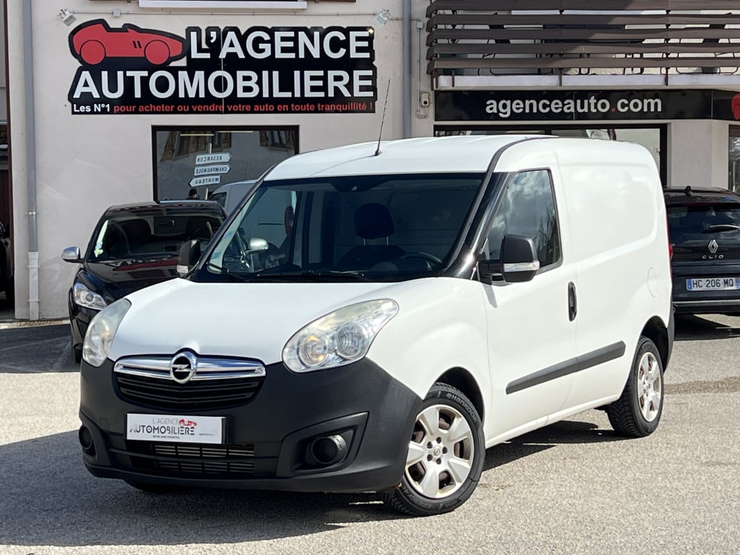 Opel Combo 1.6 cdti 105ch TVA récupérable — 1