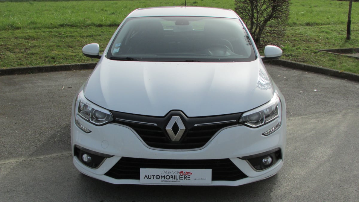 Renault Megane IV SOCIETE 1,5L DCI 95CH AIR NAV — 2