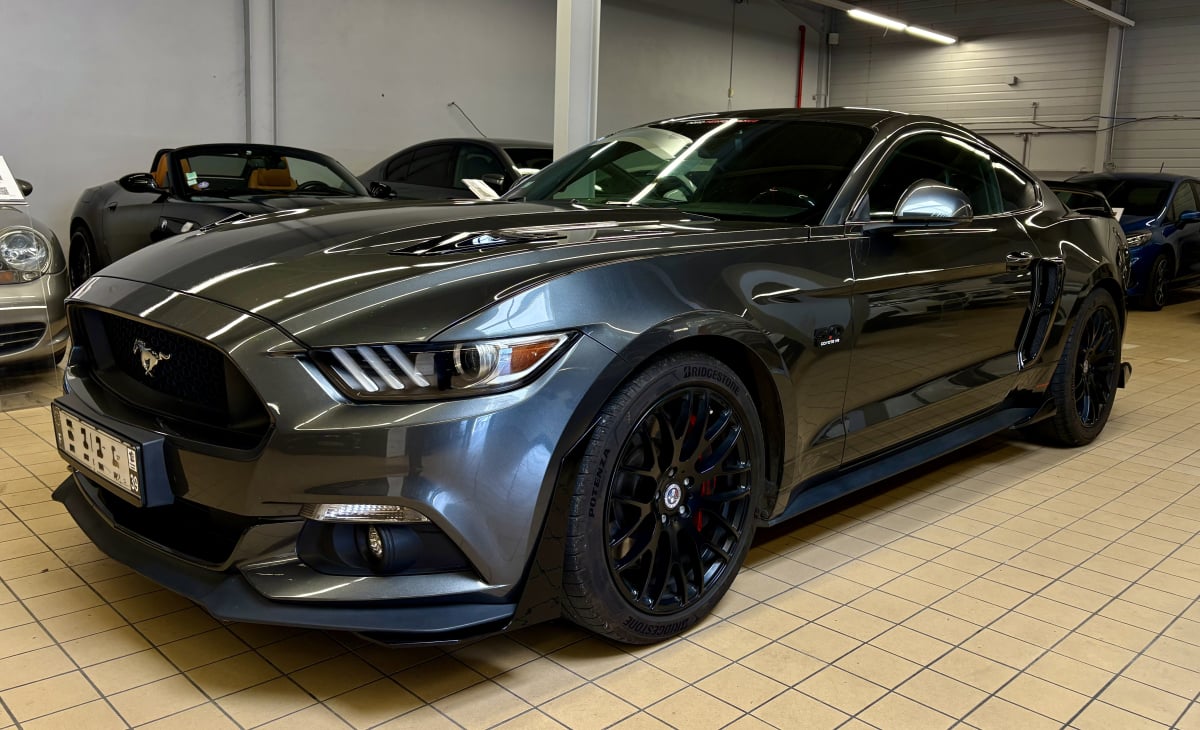 Ford Mustang FASTBACK V8 5.0 421 GT A 33.0 CV — 1