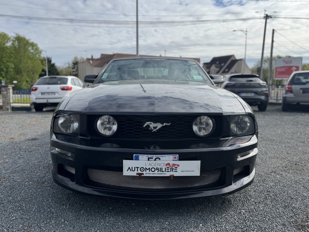 Ford Mustang Convertible (V) 4.6 V8 300 GT — 2