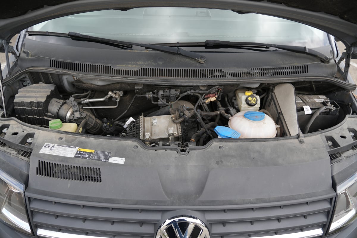 Volkswagen Transporter V 2.0 TDI 102 L1H1 BUSINESS LINE — 40
