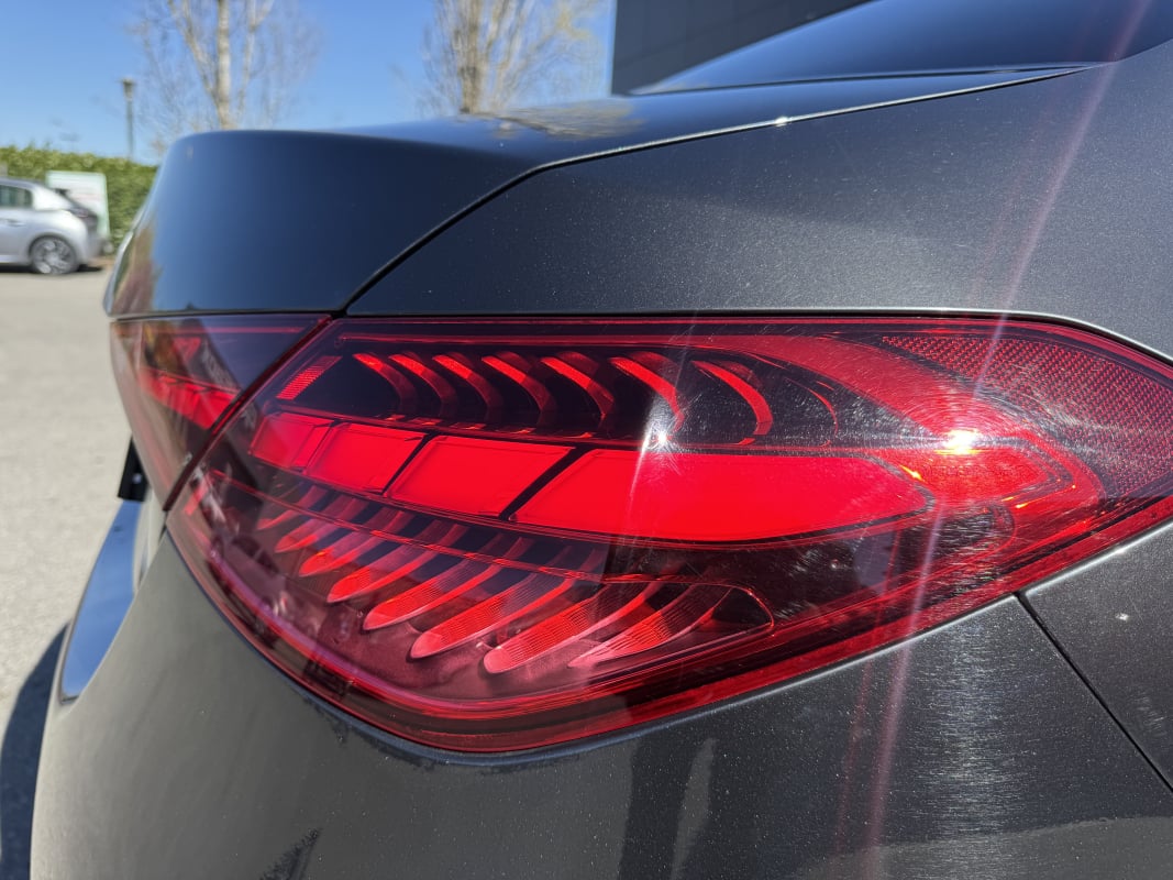 Mercedes-Benz Classe C 220d 9G-Tronic AMG Line — 35