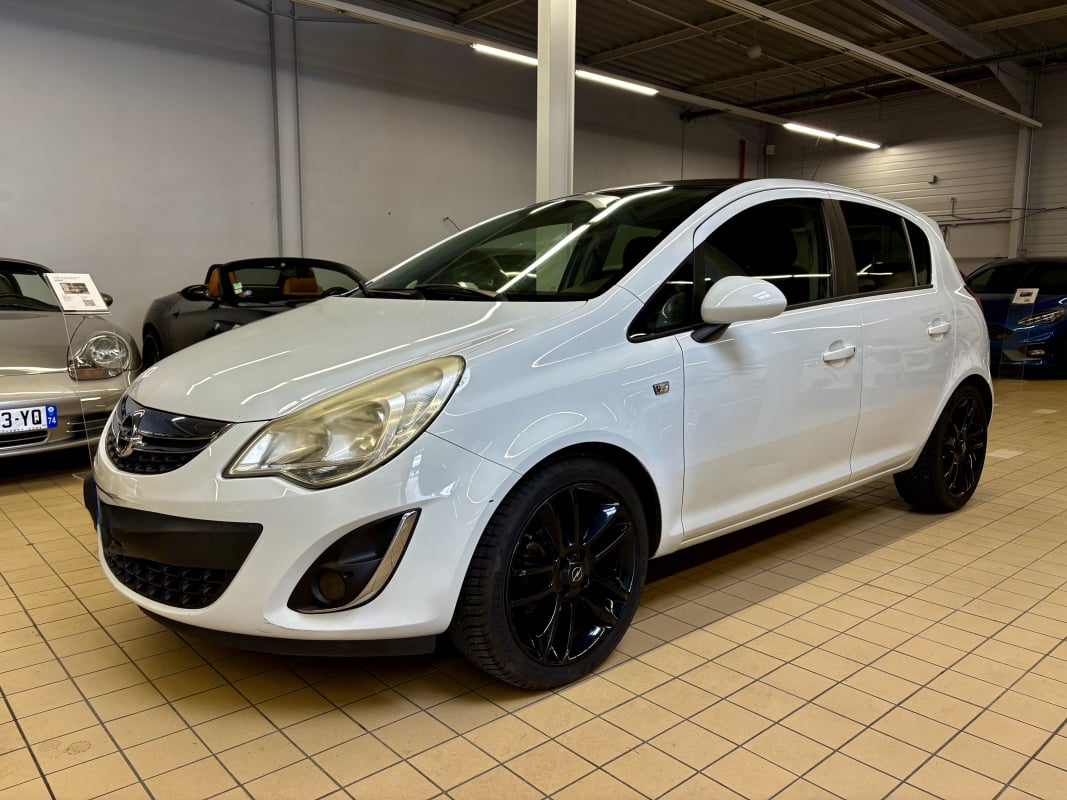Opel Corsa Corsa 1,4 Twinport Cosmo 5p — 1