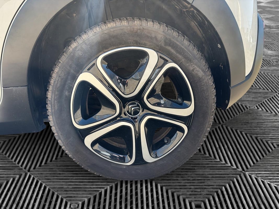 Citroen C3 1.2 82CV SHINE — 22