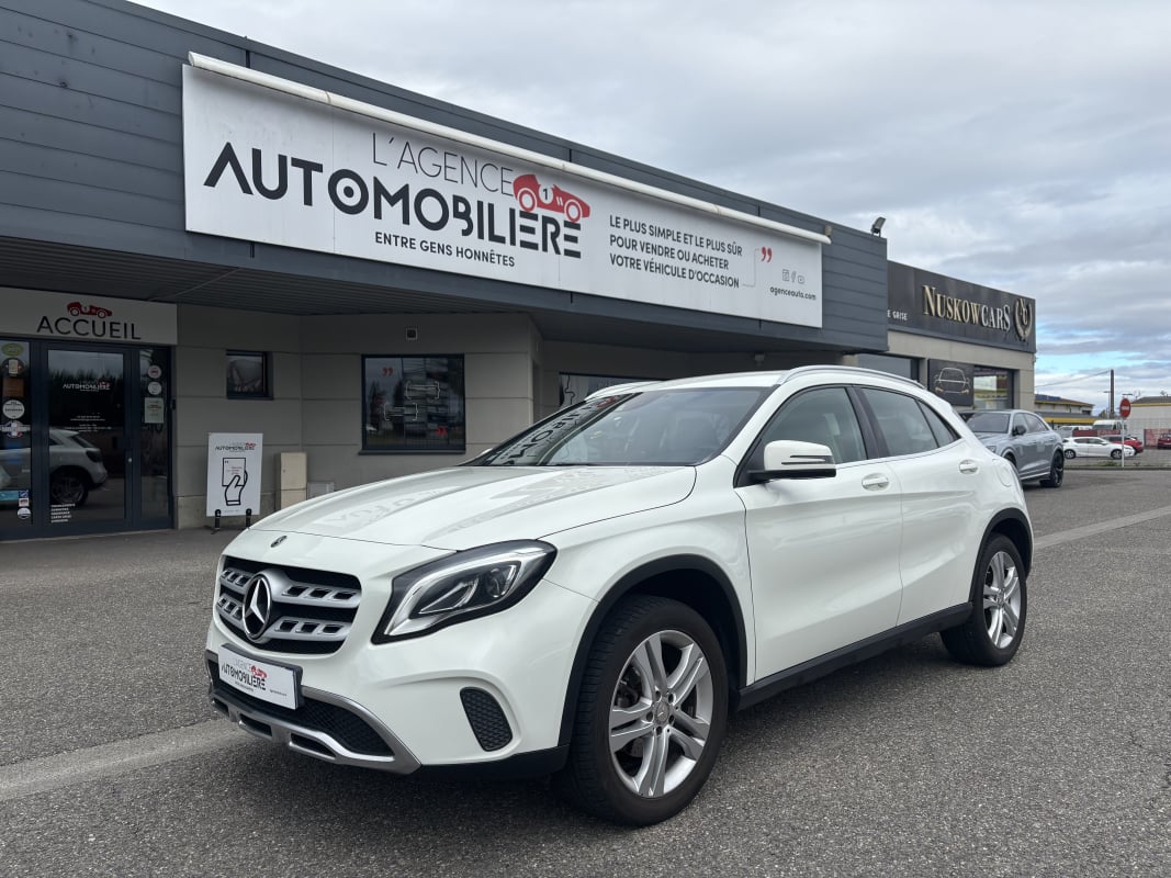 Mercedes-Benz Mercedes Gla 180 d 7-G DCT Business — 1