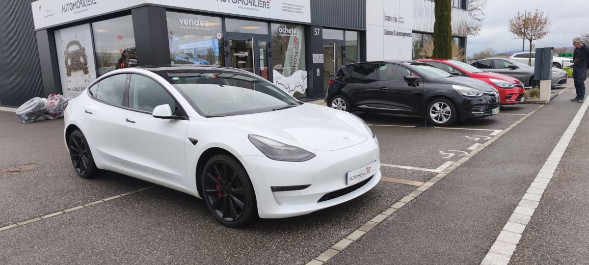 Tesla Model 3 DUAL MOTOR AWD PERFORMANCE 75KWH — 1