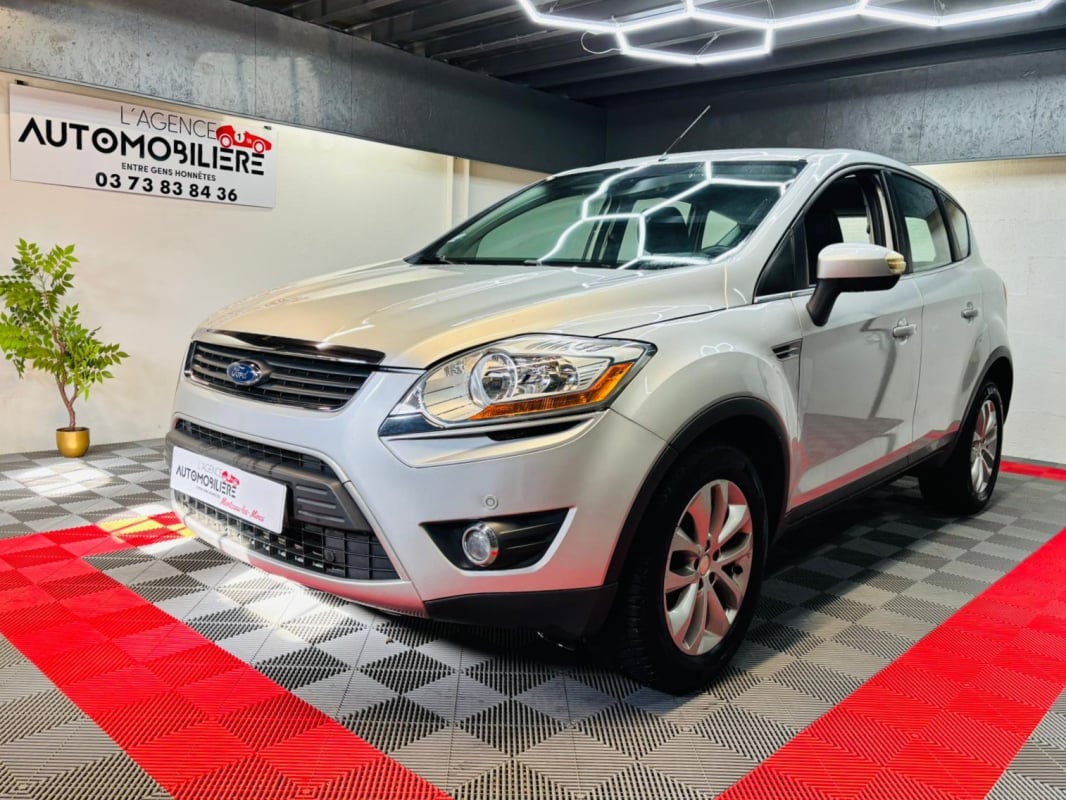 Ford Kuga 2.0 TDCI 140 DPF 4X2 - TITANIUM — 1