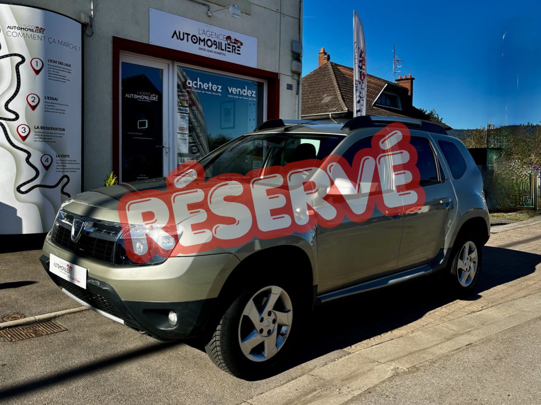 Dacia Duster 1.5 dCi eco2 4x2 90 ch LAUREATE — 1