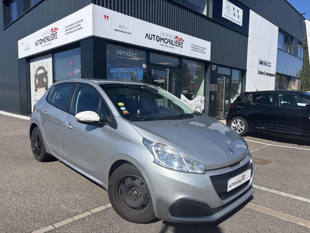 Peugeot 208 1.6 HDI 75 CV 5 PORTES - CARPLAY - GARANTIE 12 MOIS — 1