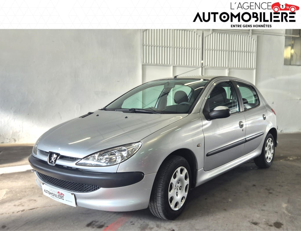 Peugeot 206 1.4 i 75ch boîte automatique — 1