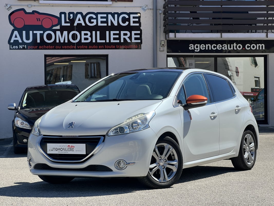Peugeot 208 1.6 e-hdi 115ch ROLAND GARROS — 1
