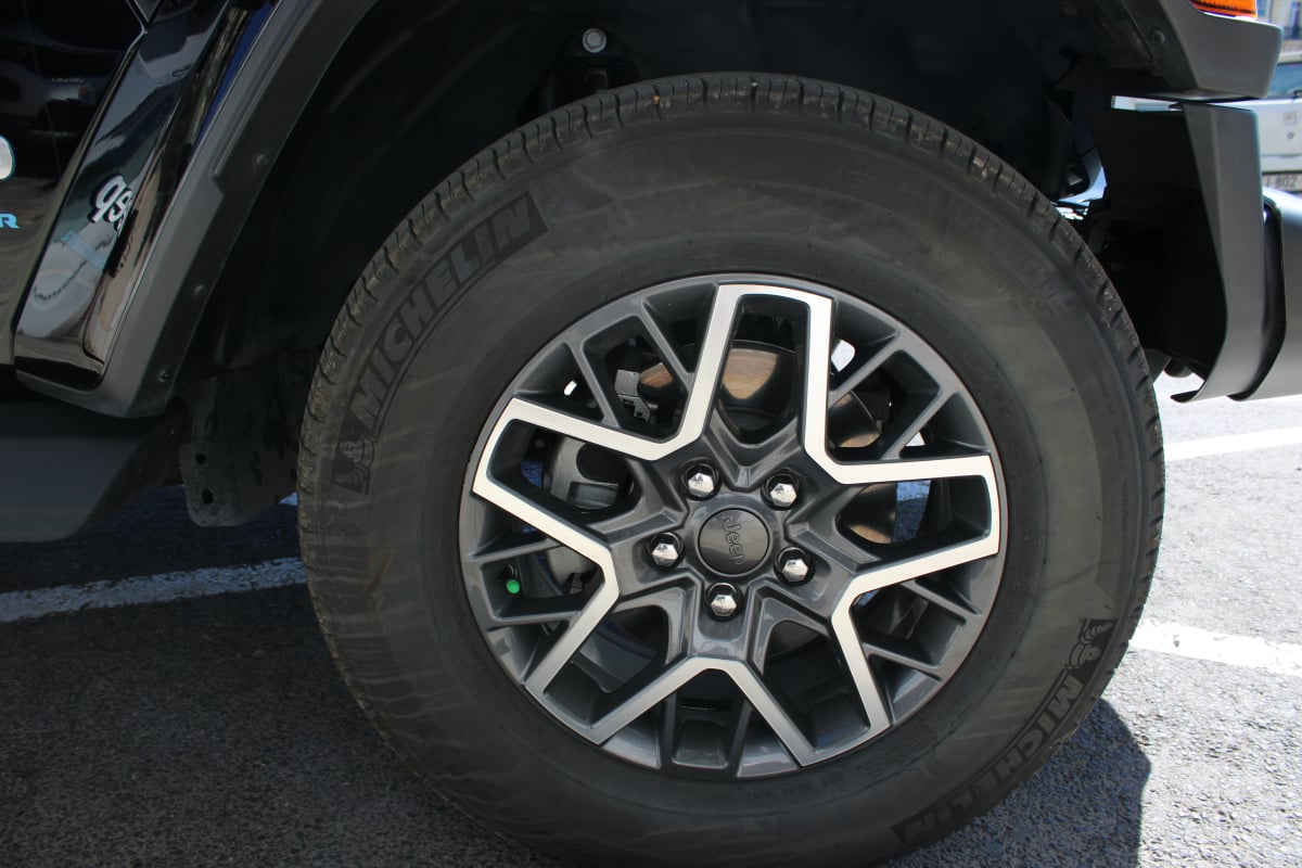 Jeep Wrangler 2.0 T 380H 270 4XE HYBRID PHEV 17.3KWH UNLIMITED OVERLAND AWD BVA ( Toit ouvrant, Sièges et volant chauffants ... ) — 34