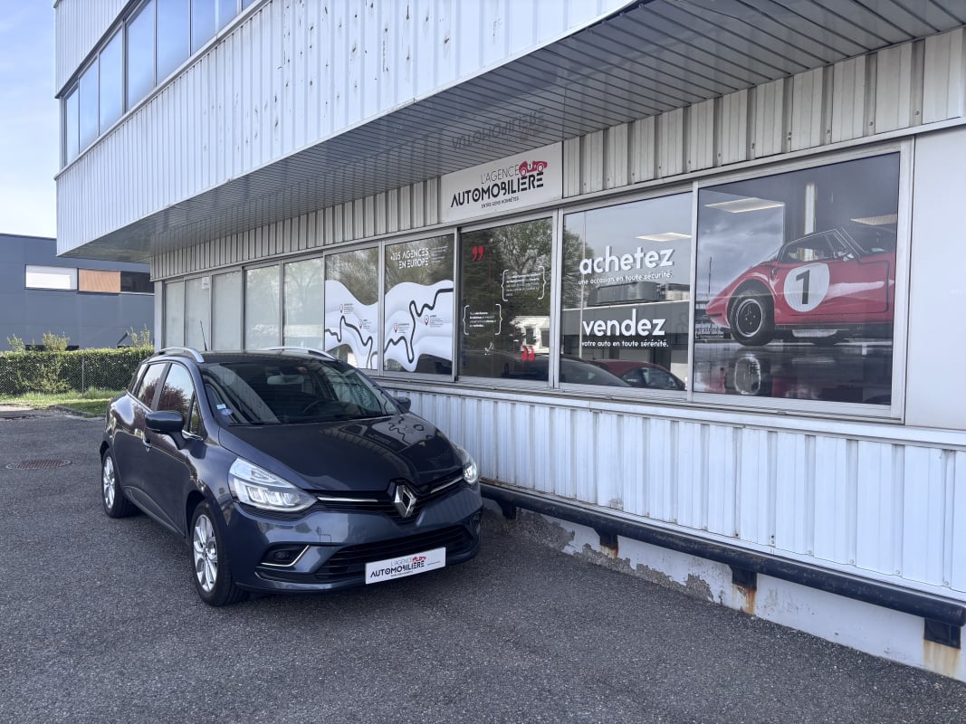 Renault Clio IV Estate Phase 2 1.2 TCe 16V Energy EDC6 S&S 118 cv Boîte auto