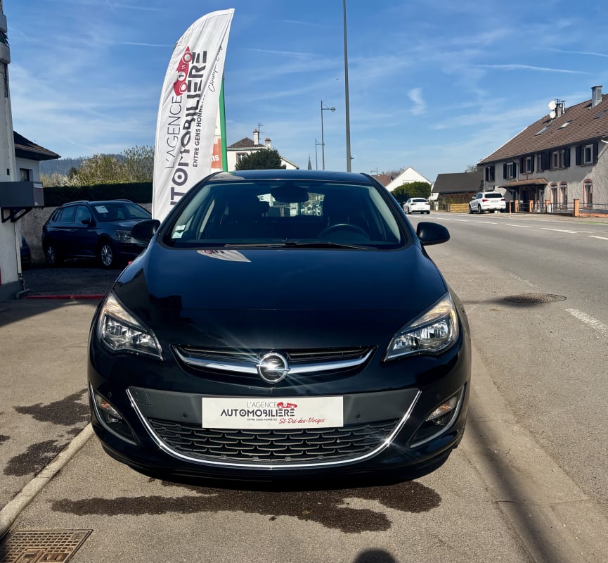 Opel Astra 1.4 i Turbo 16V ecoFLEX 140 ch COSMO — 2