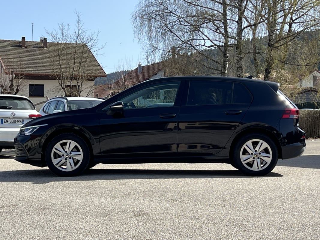 Volkswagen Golf VIII 2.0 tdi 116ch LIFE DSG — 2
