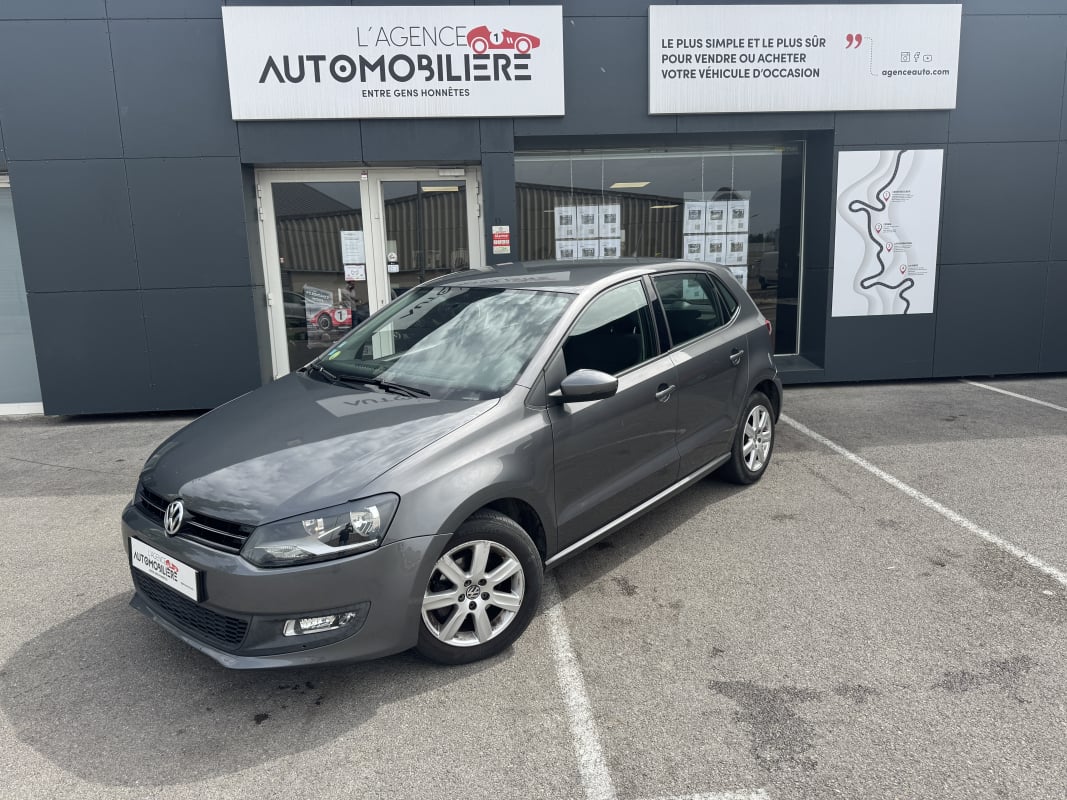 Volkswagen Polo 1.6 TDI 90 Confortline Carplay — 1