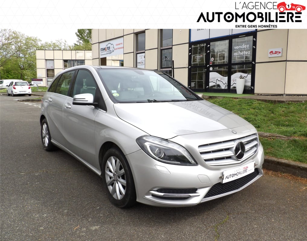 Mercedes-Benz Classe B 1.5 180 CDI 109 CH DESIGN 7G-DCT BVA- TOIT OUVRANT PANORAMIQUE — 1