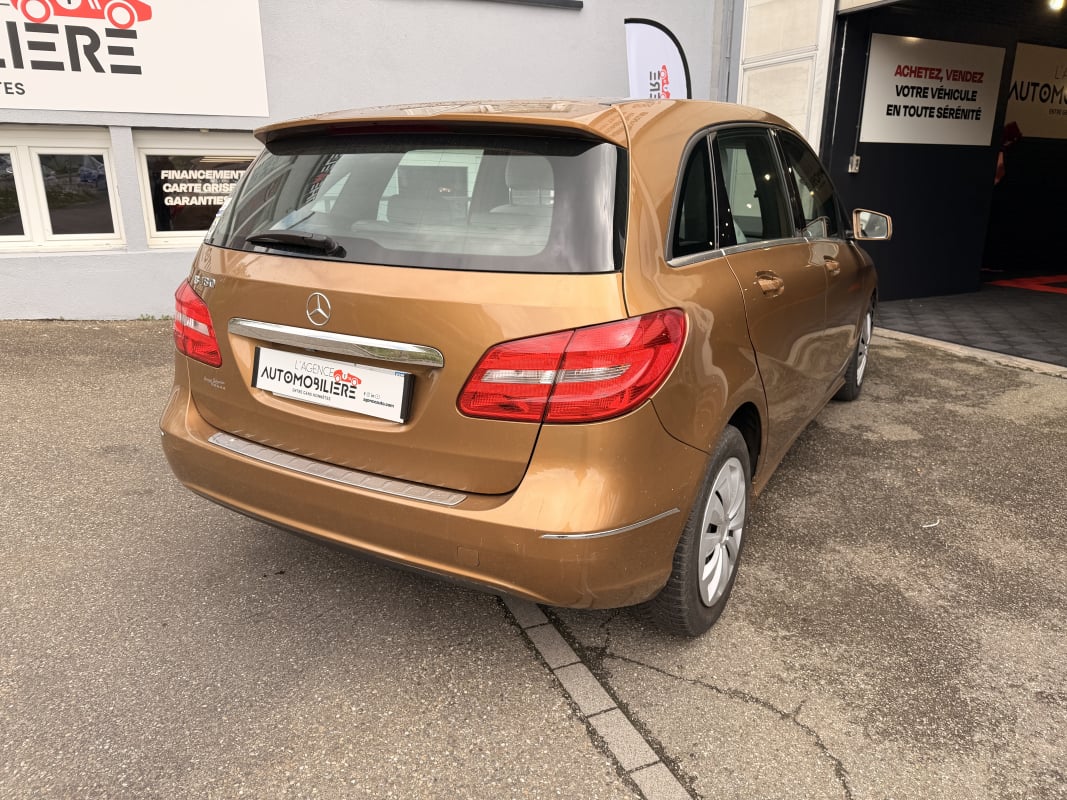 Mercedes-Benz Classe B II 180 - Première main - Caméra de recul - Régulateur de vitesse - Garantie 60 mois possible — 2