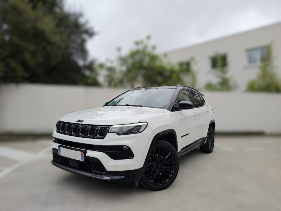 Jeep Compass 4xe Hybride Rechargeable 240ch – État neuf – Garantie