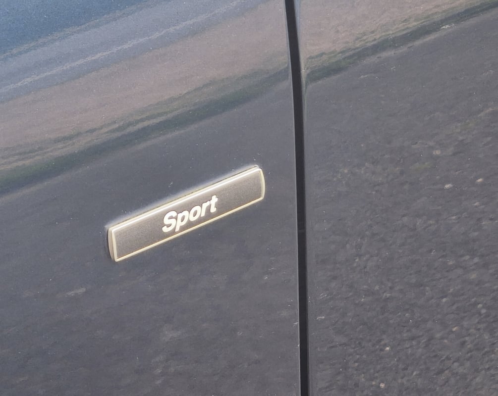 BMW Série 1 118D 2.0 d 143 ch SPORT — 28