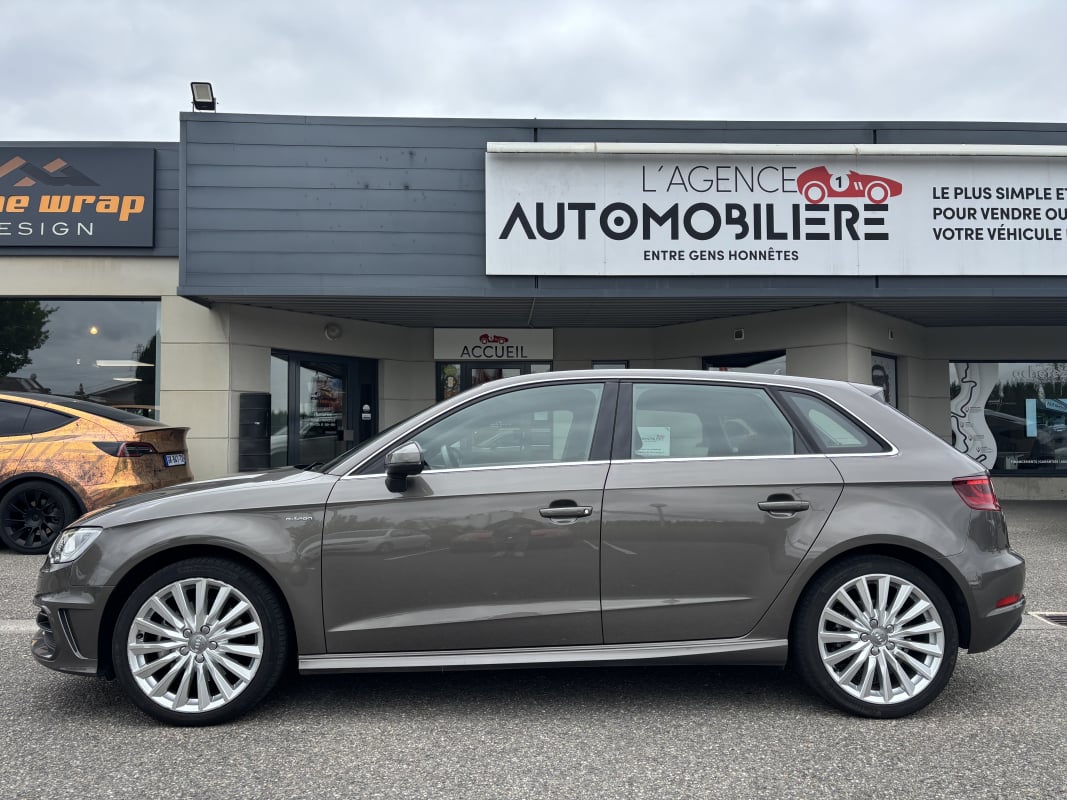 Audi A3 SPORTBACK E-TRON AMBITION LUXE 1.4 TSi 204 Hybrid Rechargeable S-Tronic 6 150 cv — 2