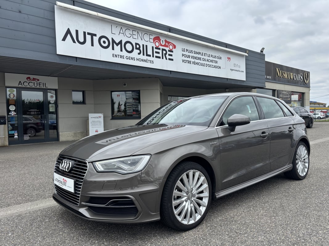 Audi A3 SPORTBACK E-TRON AMBITION LUXE 1.4 TSi 204 Hybrid Rechargeable S-Tronic 6 150 cv