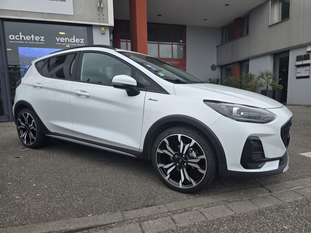 Ford Fiesta II ACTIVE X ECOBOOST 125 CH BVA TITANIUM BUSINESS - ETAT EXCEPTIONNEL — 1