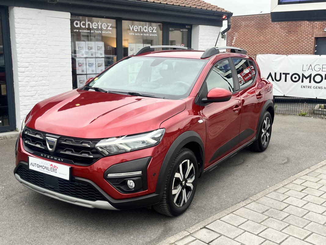 Dacia Sandero III STEPWAY1.0 ECO-G 100ch EXPRESSION CAMERA DE RECUL CAR PLAY — 1