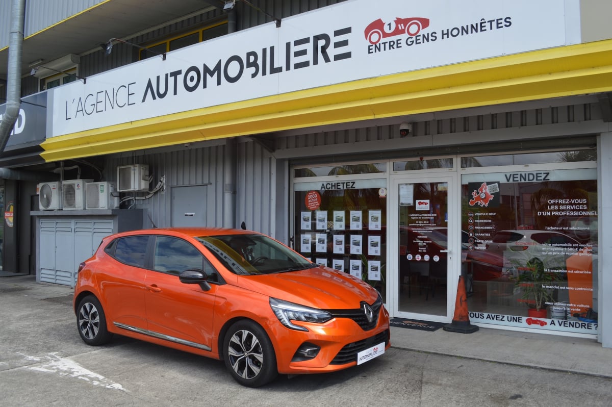 Renault Clio 1.0 TCE 90 EVOLUTION — 1