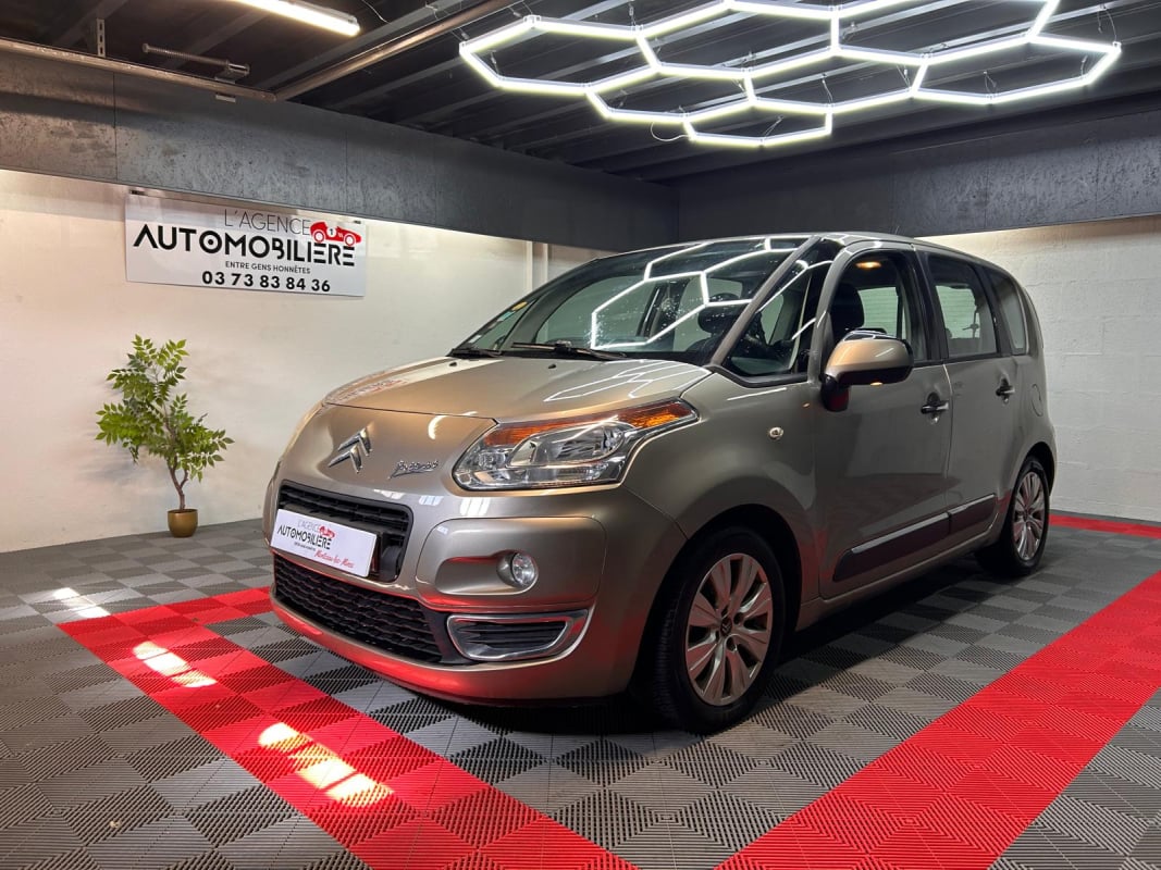Citroen C3 Picasso 1.6 HDi 110cv- Finition Exclusive – Distribution et Freins OK – Petit Prix - Attelage — 1