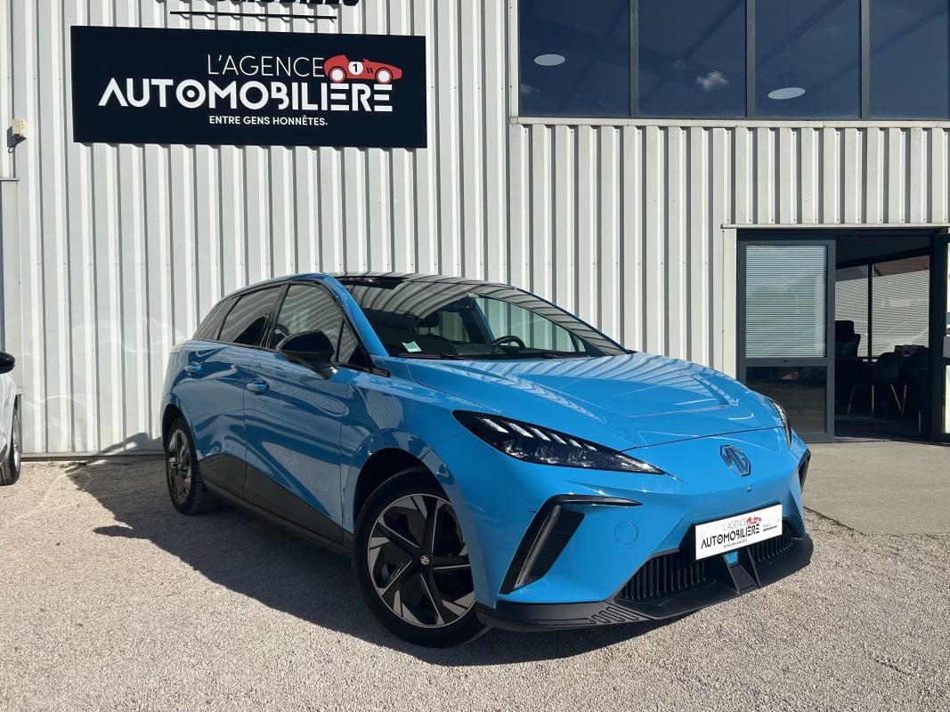 MG MG4 Electric 64kWh - 150 kW 2WD Luxury — 1