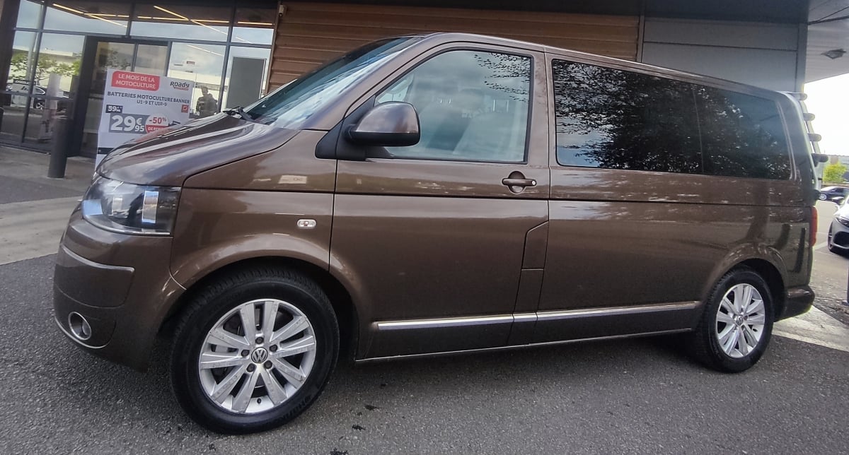 Volkswagen Multivan MINIBUS T5 BLUEMOTION EDITION-25 — 1