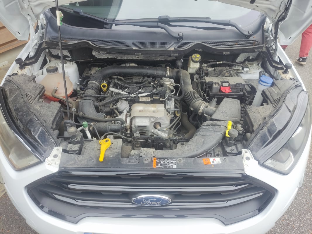 Ford Ecosport ECOBOOST ST-LINE PLUS START-STOP — 40