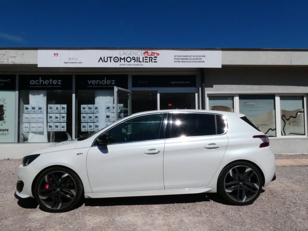 Peugeot 308 GTI 1.6 THP 270 ch BVM6 — 2
