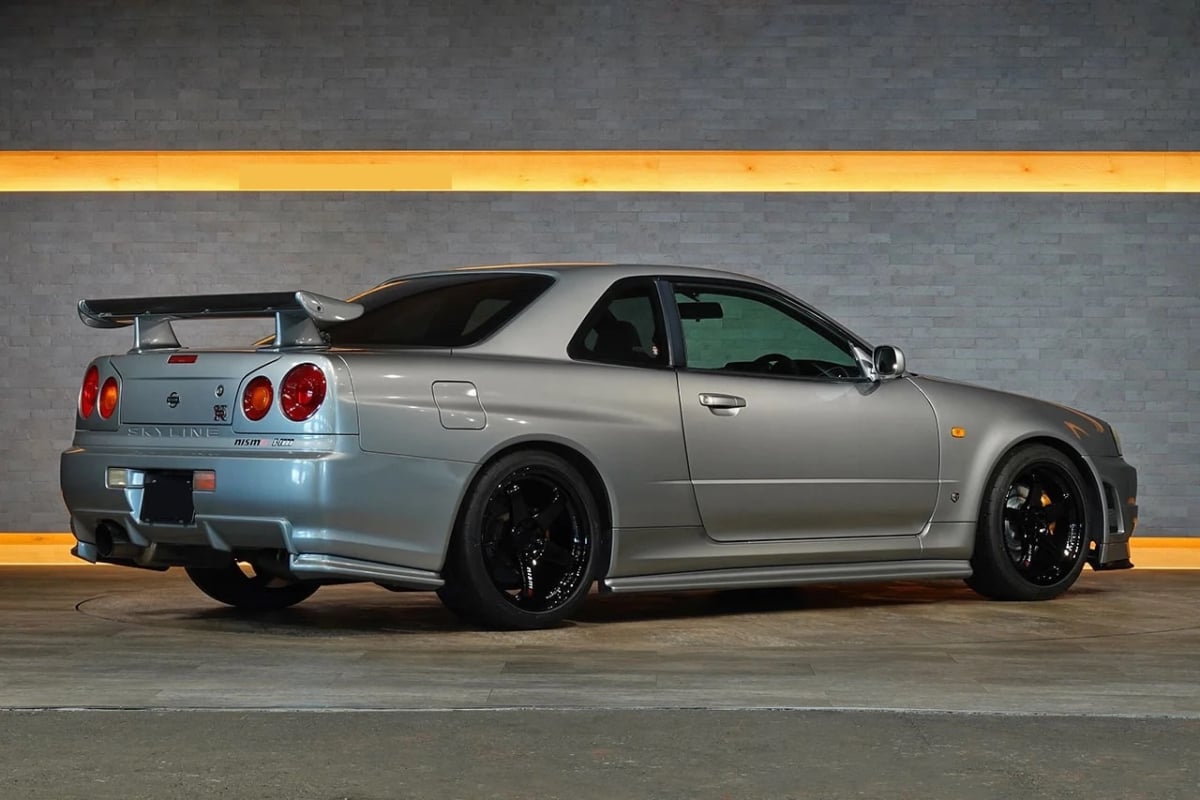 Nissan Skyline GTR 34 base équipé Nismo S Tune — 2