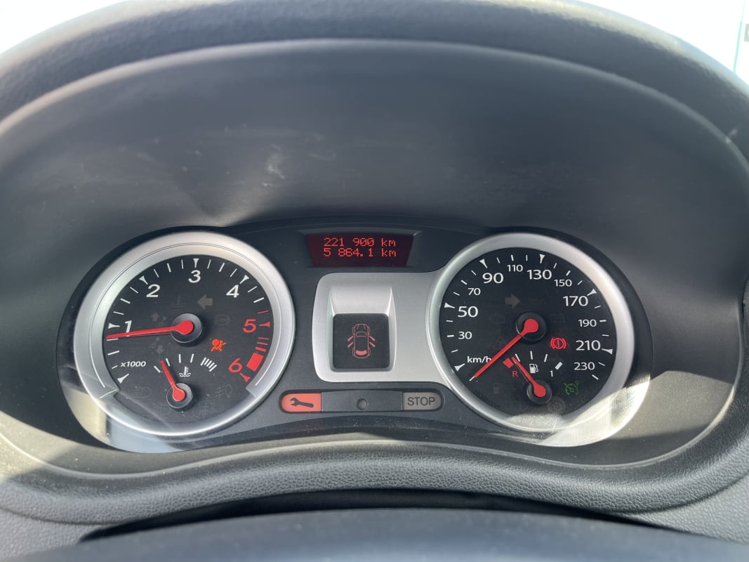 Renault Clio 3 1.5dci 75ch société // GARANTIE 6 MOIS // Courroie neuve — 30
